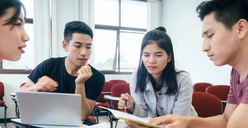 為防止攀比炫富,同學(xué)聚會要求統(tǒng)一服裝,為何差距還是一目了然